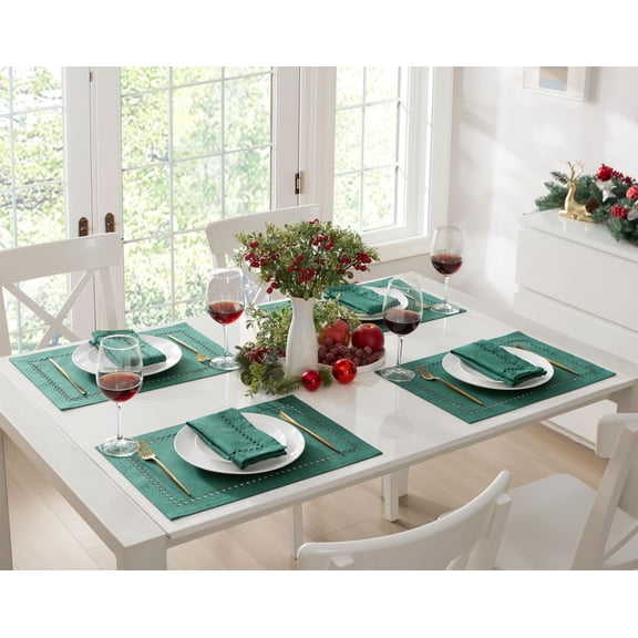 Holiday Evergreen Provence Lattice Cutwork Set of 4 Fabric Dining Placemats