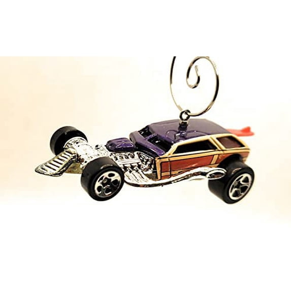 Christmas Ornament for Surf Crate Hot Rod with Surfboards