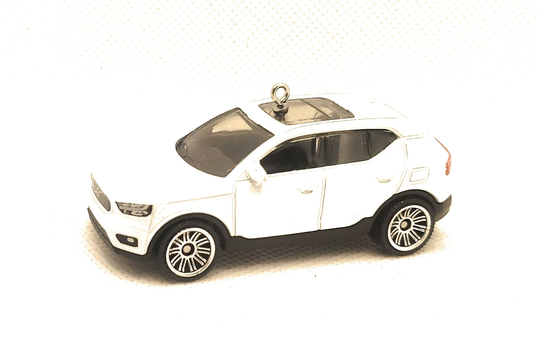 Christmas Ornament for Volvo XC40 White - Walmart Business Supplies