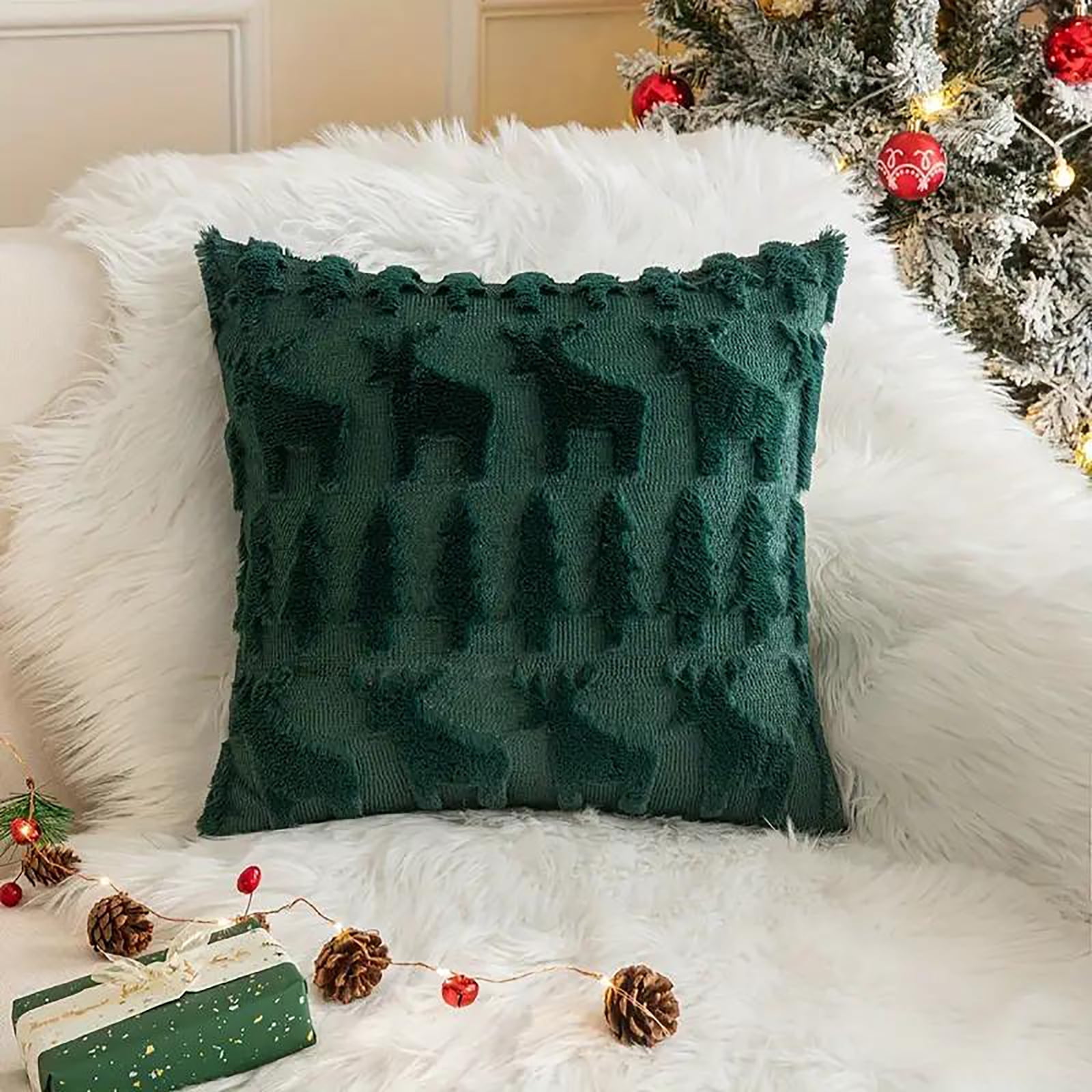 Christmas Pillow Covers 18x18 Inch Set of 2 Soft Plush Faux Fur Christmas Tree Deer Decorative Couch Cushion Case Throw Pillows Pillowcases for Couch Sofa Holiday Festivals Winter Decor