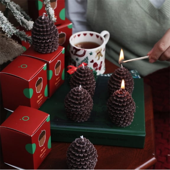 Christmas Pinecone Scented Candle Festive Holiday Natural Fragrance Home Décor Centerpiece Holiday Season Soy Wax Blend