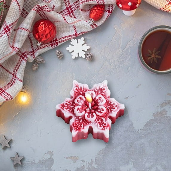 Christmas Snowflake Aromatherapy Candle, Scented Soy Wax Candle, Long Lasting Burn Romantic Home Decor, Green Red White Holiday Gift for Christmas Housewarming