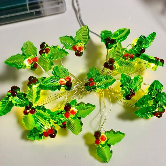 Christmas String Lights, 9.8ft 30 LEDs Red Berry Green Leaves Fairy Copper Lights Battery Operated New Year Garland with Remote for Wall Thanksgiving Christmas Party Decor
