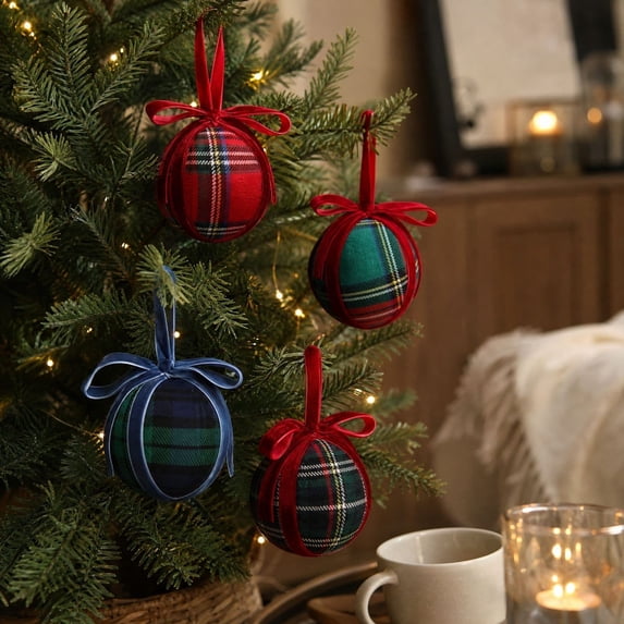 Christmas Tartan Plaid Ornaments Ball, Christmas Tree Decor Scottish Buffalo Plaid Christmas Tree Hanging Ornaments, Vintage Red Green Check Plastic Ball, Xmas Farmhouse Home Decoration