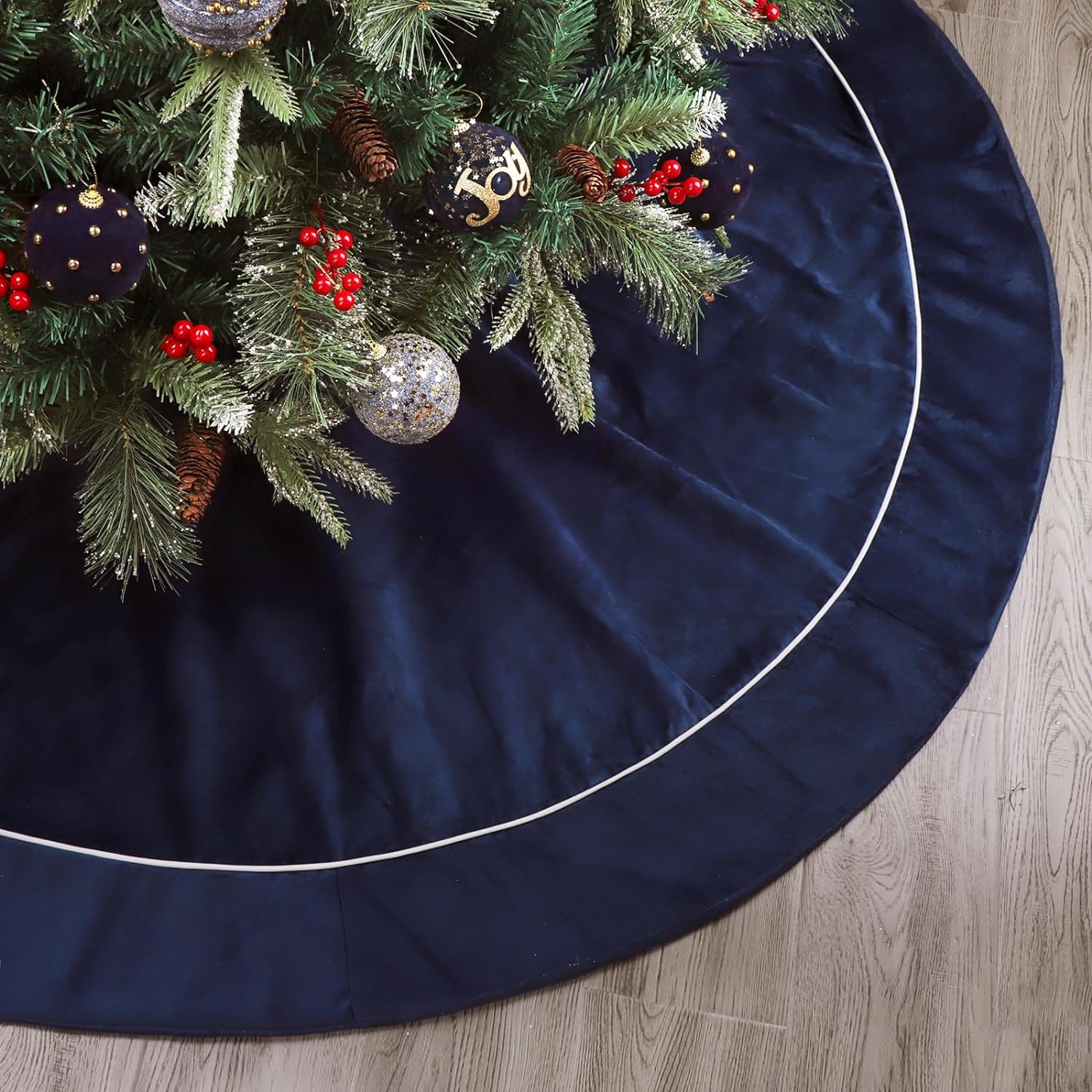 Christmas Tree Skirt, 60 inches Velvet Fur Plush Blue Tree Skirt, Xmas