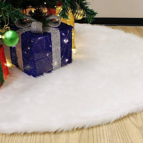 Christmas Tree Skirt - Elegant Xmas Decorations - Premium Plush Holiday Ornaments, Luxury Faux Fur Large White 48"