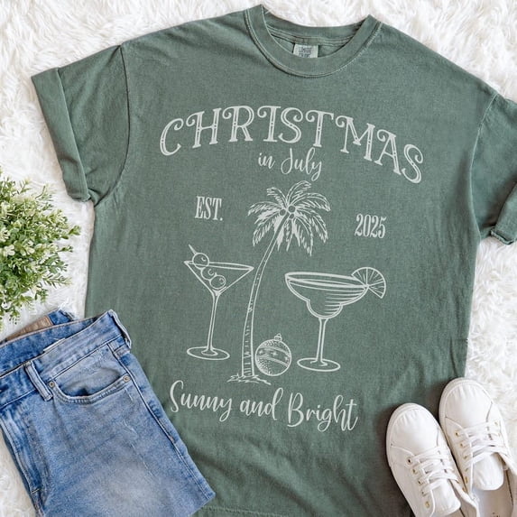Christmas in July T-Shirt, Christmas Shirt, Christmas Tee Shirt Funny, Summer Beach Vacation T-shirt, Christmas Shirts TH020610