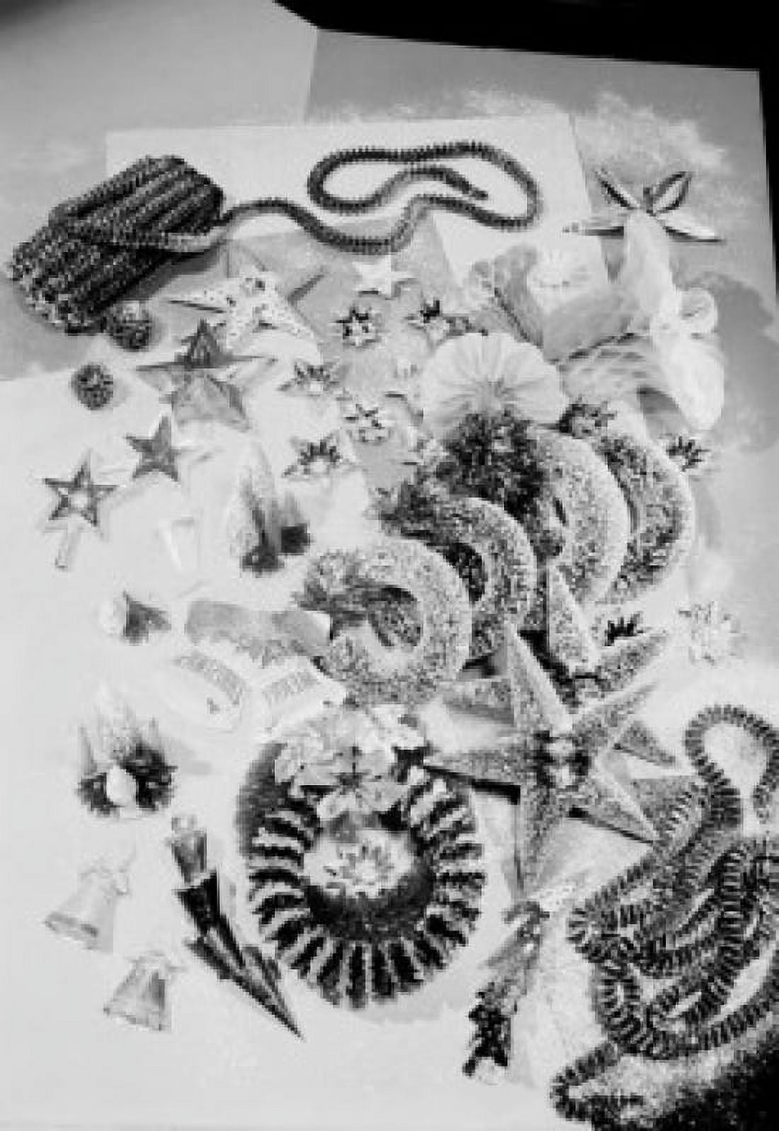 Christmas ornaments Canvas Art - (18 x 24)