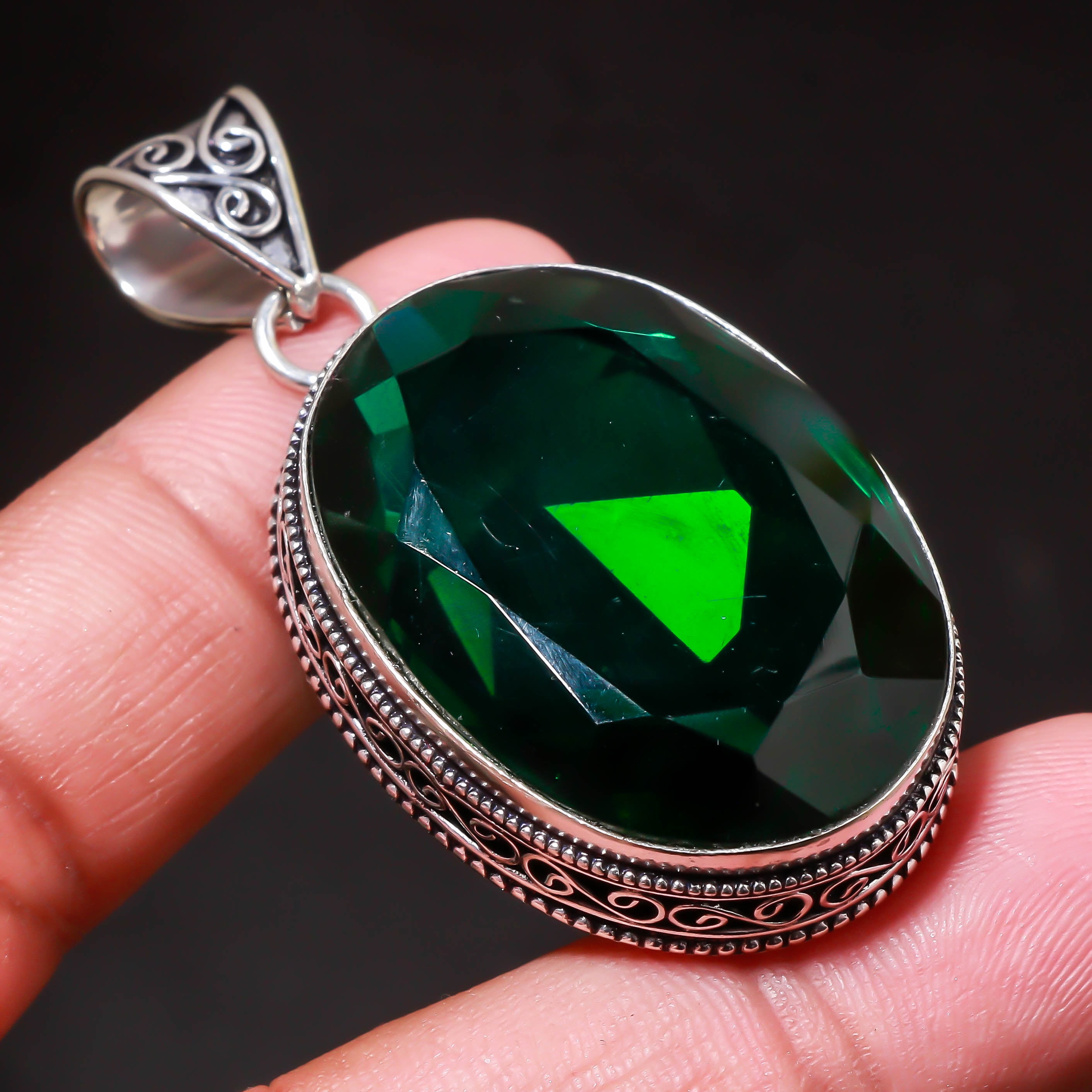 Chrome Diopside Oval Shape Vintage Style Gemstone Handmade Pendant Jewelry  2.20\, image size:2824x2824