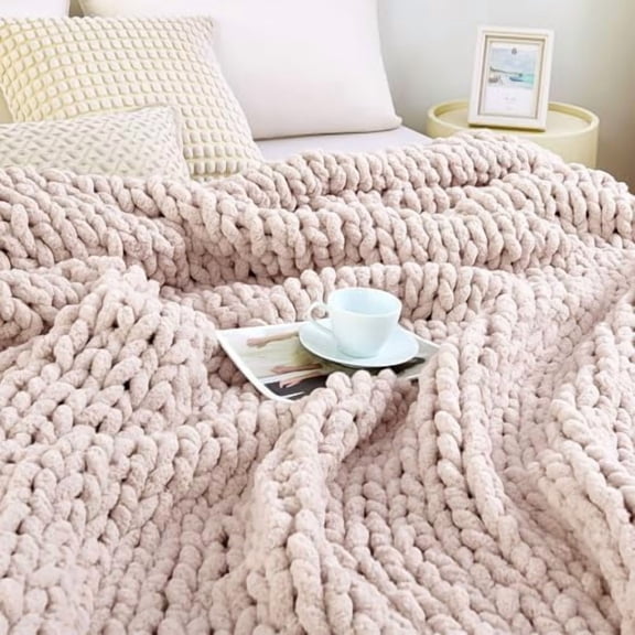 Chunky Knit Blanket Throw, 100% Hand Knit Chenille Throw Blanket for Sofa & Home Decor, Soft and Cozy Knitted Throw Blankets (Pink，51"x63")