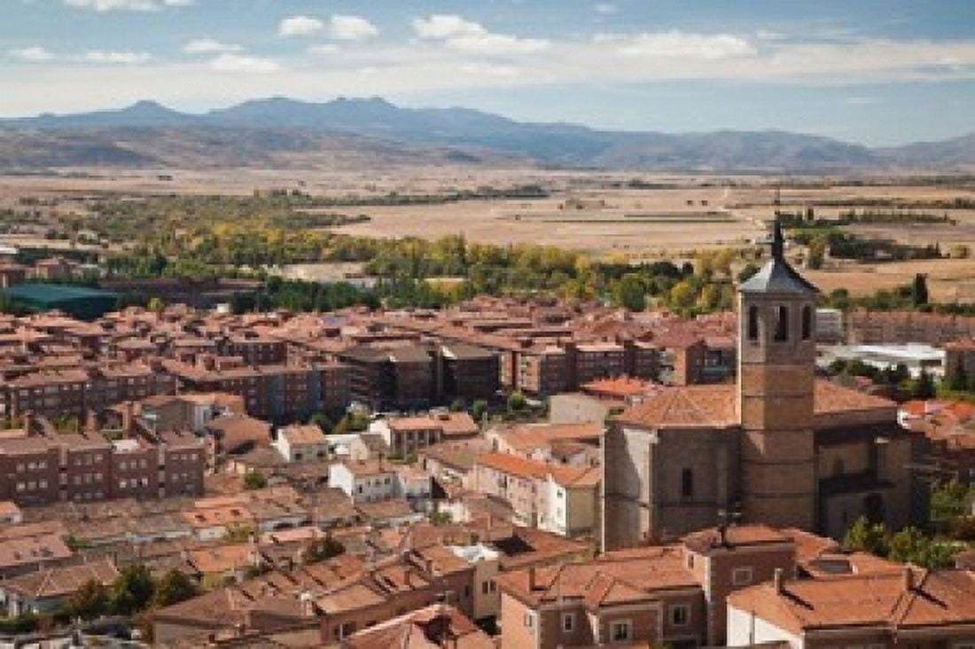 Church of Santiago Avila Spain Canvas Art - Walter Bibikow DanitaDelimont (19 x 12)