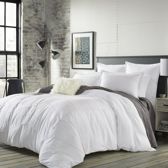 City Scene Courtney White 3 Piece King Comforter Set