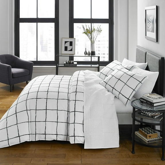 City Scene Duvet Cover Set Reversible Bedding with Matching Shams, All Season Home Decor, Twin, Zander White