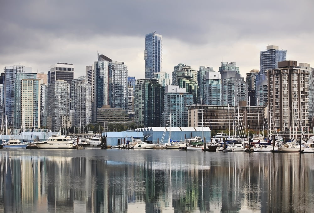 City Skyline And Coal Harbour Vancouver British Columbia Canada Canvas Art - Ken Gillespie Design Pics (18 x 12)