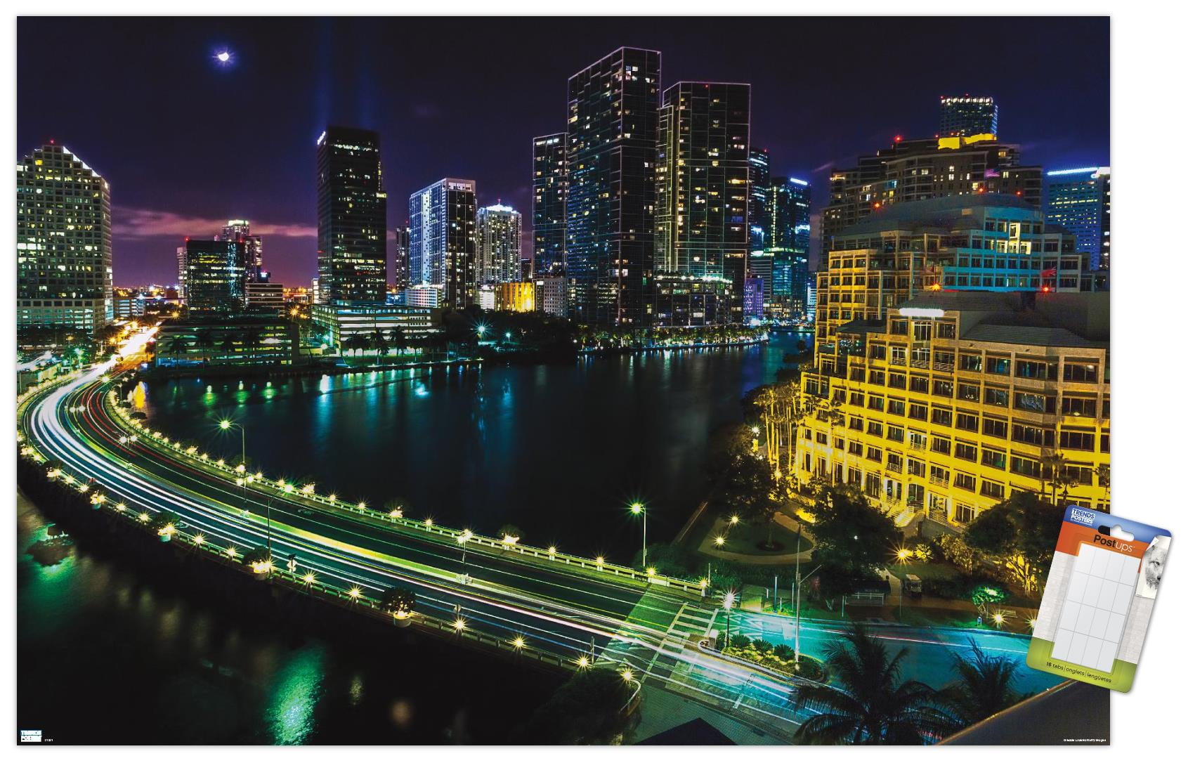 Cityscapes - Venetian Causeway Wall Poster, 14.725" x 22.375"