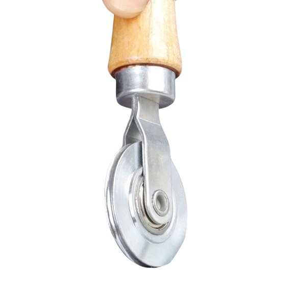 Ciwanning Household Yarn Pressure Wheel Tool With Smooth Rolling Steel Wheel And Comfortable Wooden Handle Spline Roller