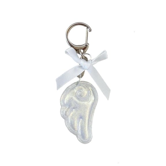 Ciwanning Sweet Alloy Keychain Feature Angel Wing Bowknot Japanese Jewelry Accessory Gift