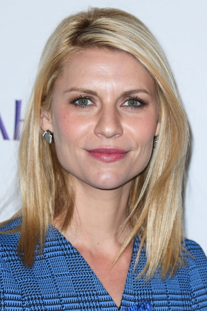 Claire Danes At Arrivals For 32Nd Annual Paleyfest Opening Night Presentation Showtimes Homeland Canvas Art - (16 x 20)