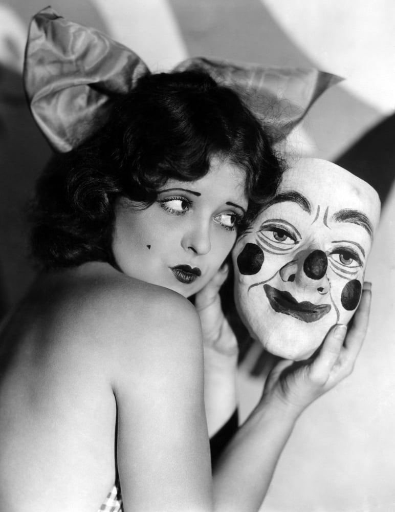 Clara Bow Canvas Art - (16 x 20)