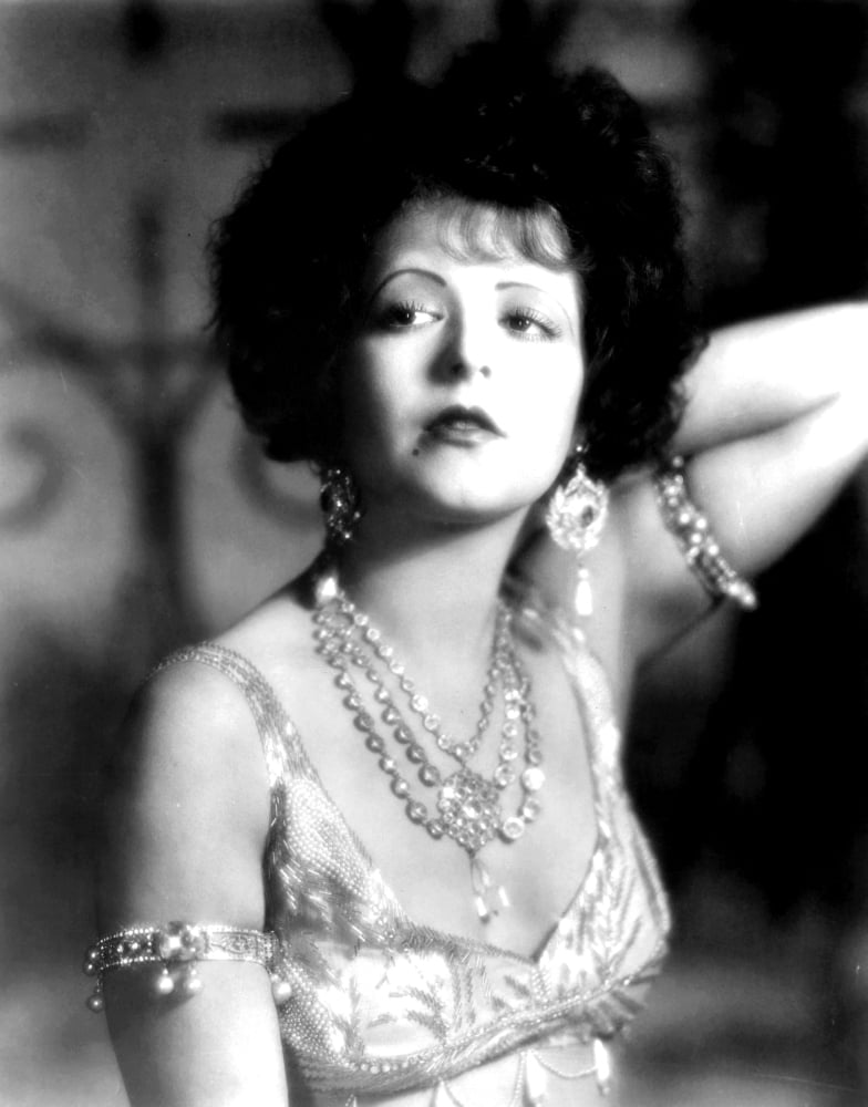 Clara Bow Canvas Art - (16 x 20)