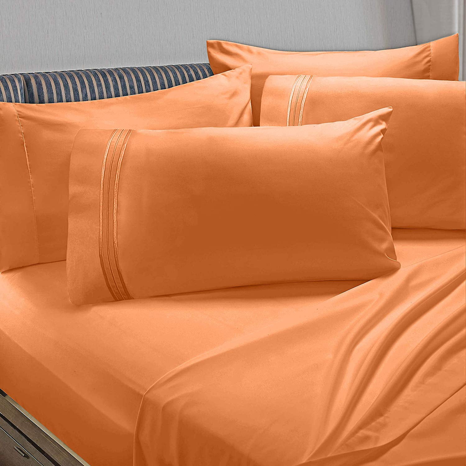 Mocassi Queen Flat Sheet - Ultra Soft 1800 Thread Count Microfiber Cooling Bed Sheet - Wrinkle & Fade Resistant - Orange