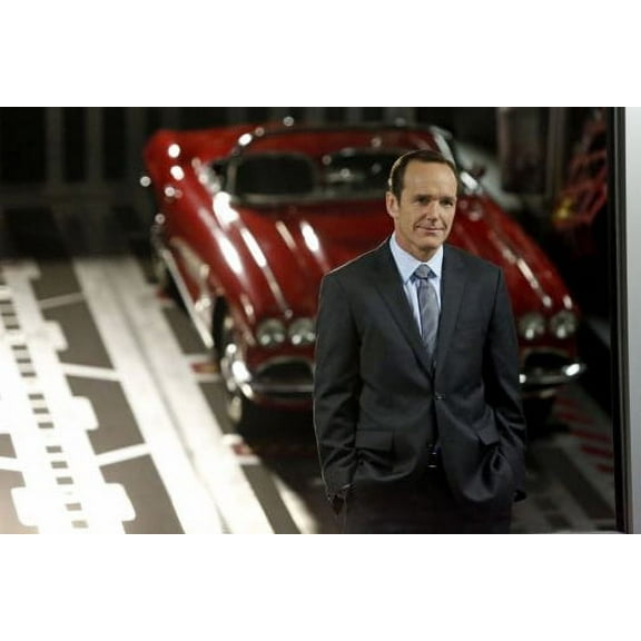 Clark Gregg poster Metal Print 12inx16in Unframed, Age: Adults Z Posters