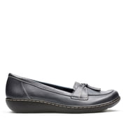 Clarks Ashland Bubble Leather - Womens Slip-On Loafers
