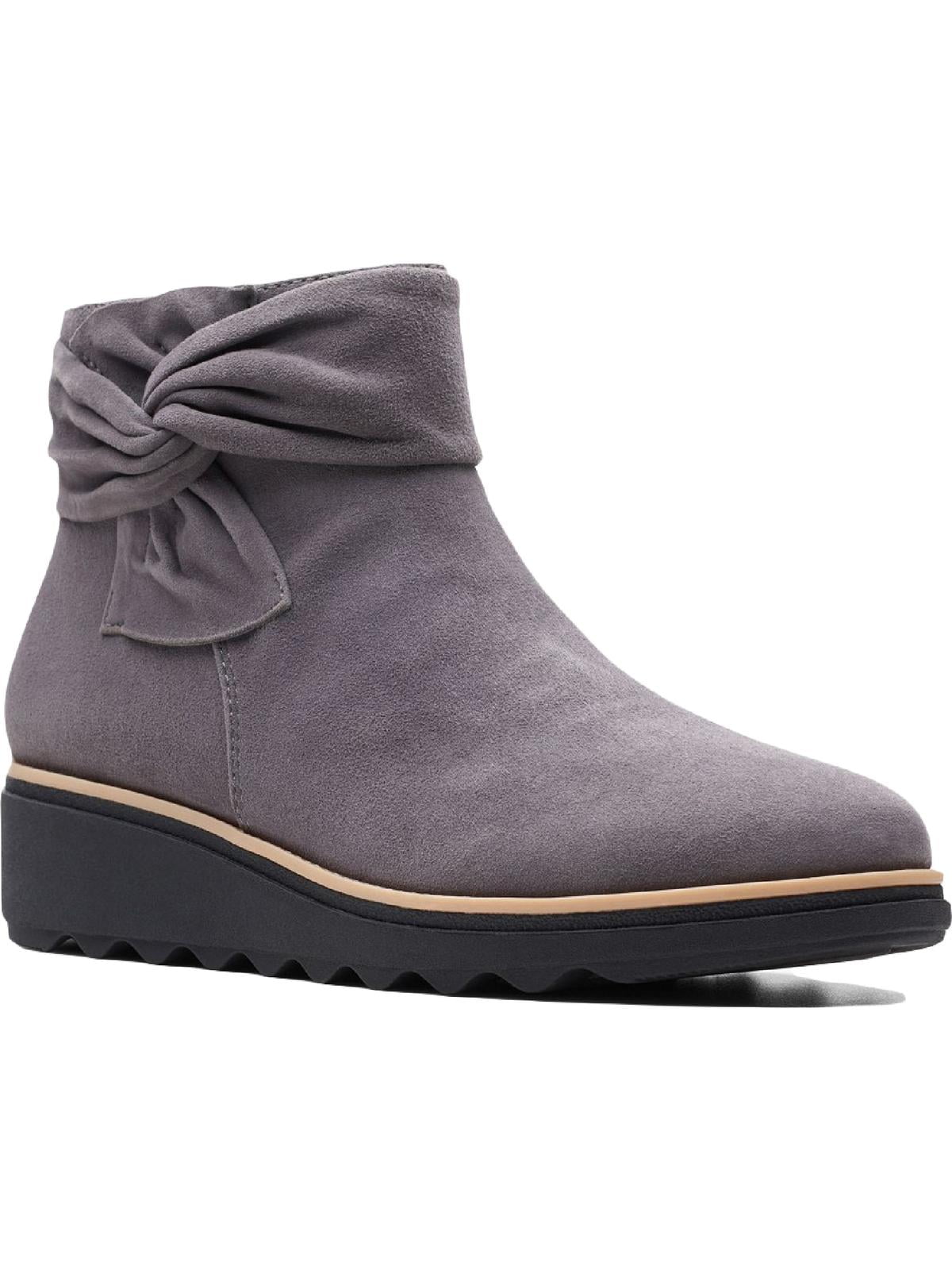 Clarks Cloudsteppers Women s Sharon Salon Suede Liberia Ubuy