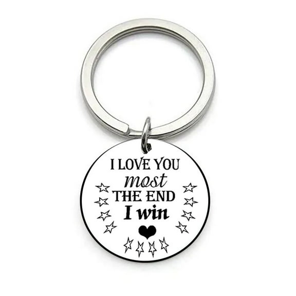 Class of 2025 Graduation Keychain Senior 2025 Graduation Gifts for Her Him, 2025 Graduation Keychain for University College Middle High School Graduate，Graduation Gift Graduation Souvenir Keychain