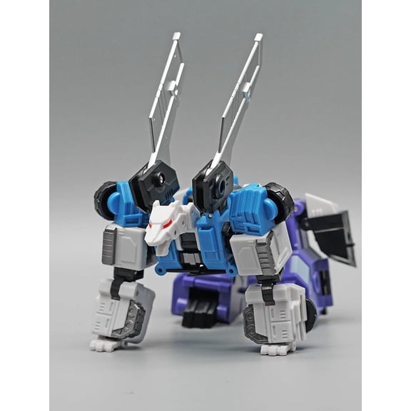 Classic Beetle Race Robot, Retro Bug Car Dual-Mode Transforming Collectible Figure