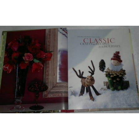 Pre-Owned Christmas with Martha Stewart Living Classic Crafts and Recipes for the Holidays (Hardcover) 0848724348 9780848724344