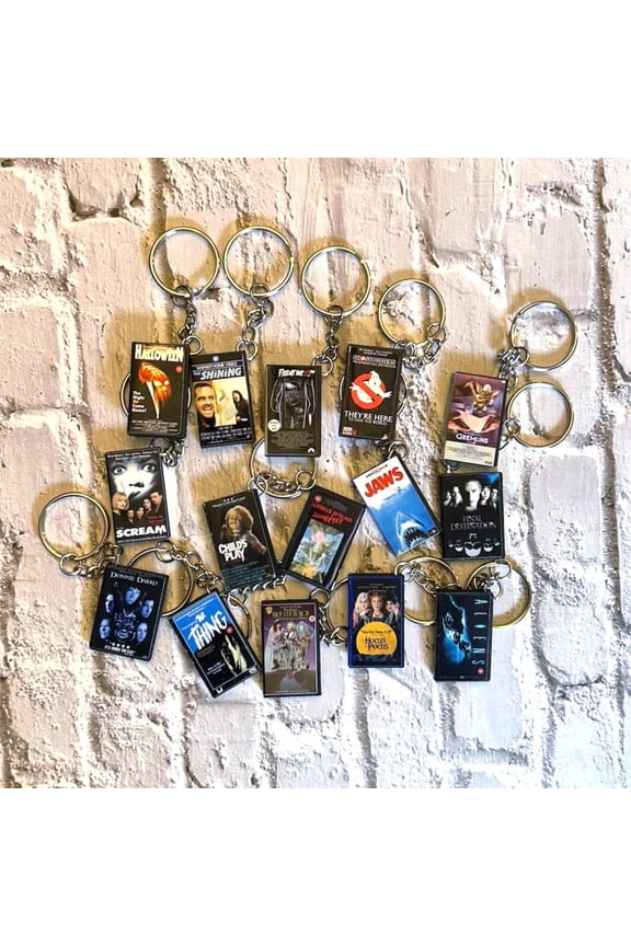 Classic Horror VHS & DVD Keychains Retro Movie Replica Keychains Mini Horror Movie Gifts Horror Fan Accessories (1 keychain)