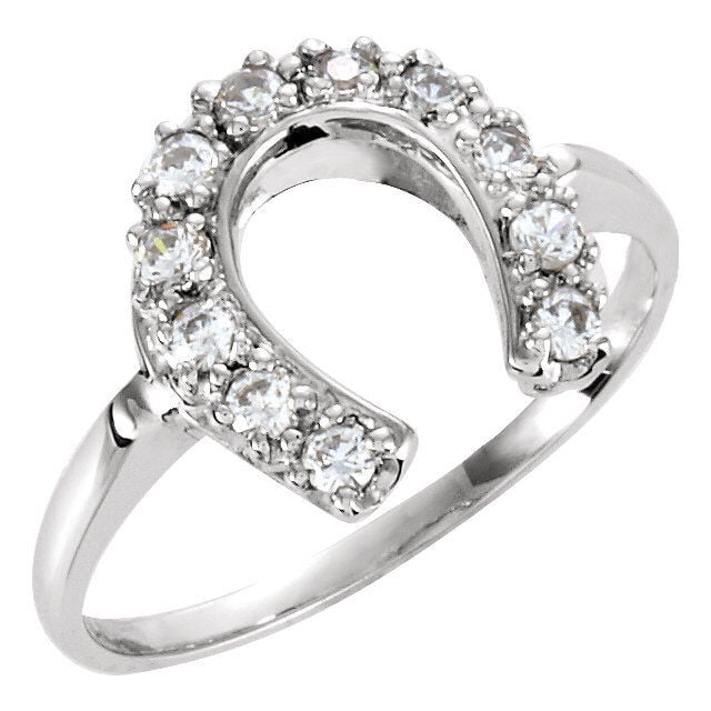 Elegant Horseshoe Diamond Ring in White Gold – Timeless Elegance