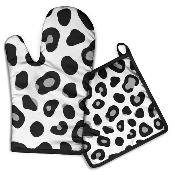 Classic Leopard Print Kitchen Oven Mitt and Pot Holder Sets 2 Pcs for Baking, Cooking and Grilling, Heat Resistant Up To 392 °F