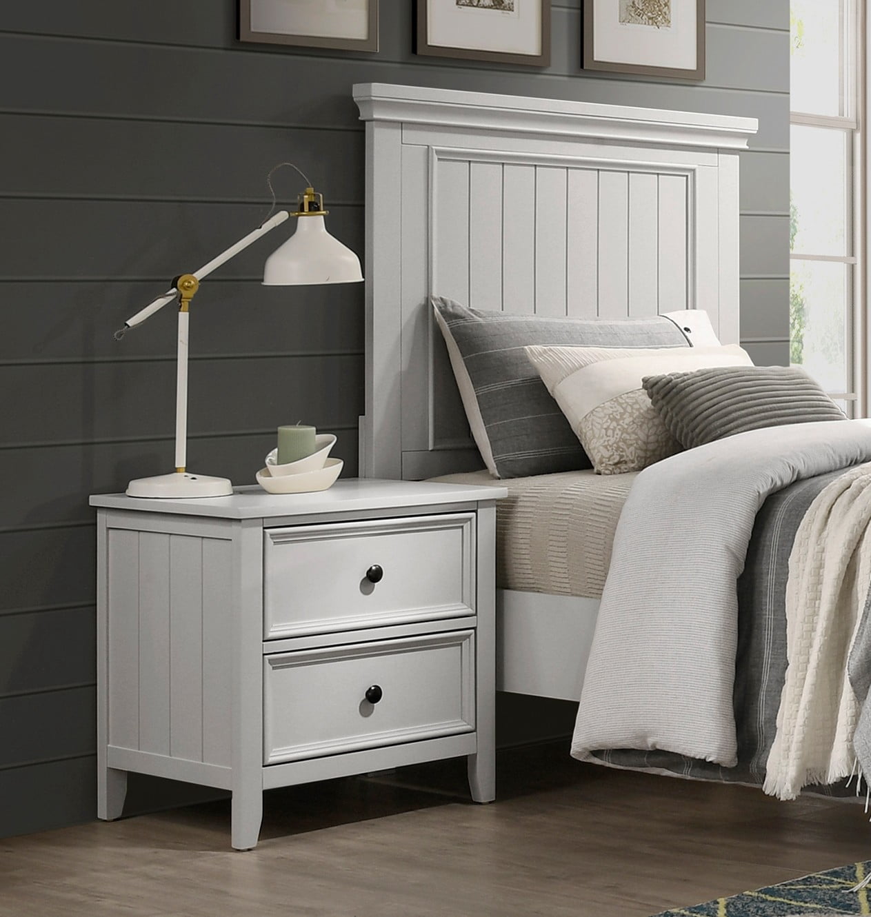 Classic Nightstand, 2 Drawers Storage 1pc Bedside Table