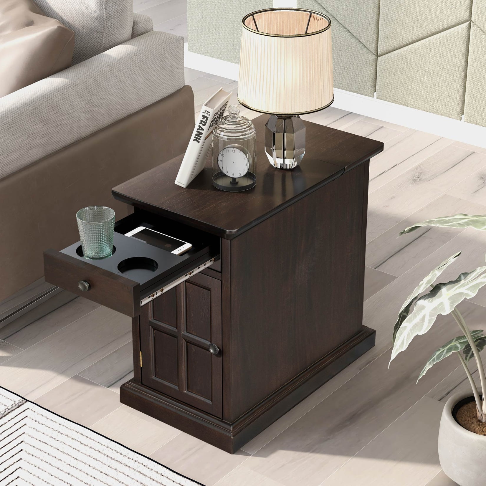 Classic Vintage End Table with USB Ports,Side Table with