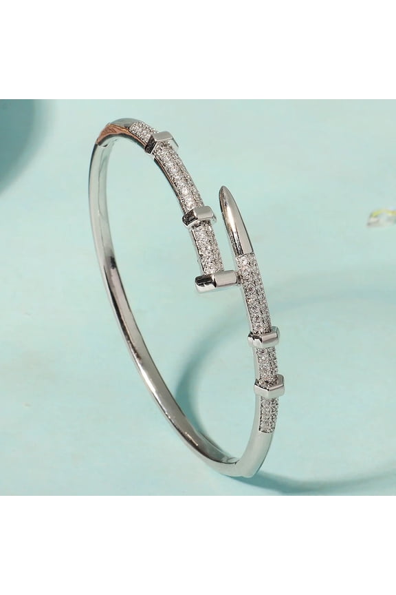 Classic Woman's Nail 14K Yellow Gold Bracelet Europe and the United States Popular Bracelets Sparkling Zircon Bangle As A Gift