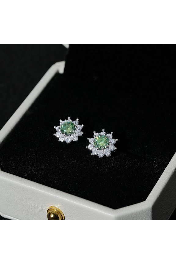 Classic sunflower earrings inlaid with blue-green moissani bare diamonds, 0.5 carat over test diamond pen, with a novel and beautiful style