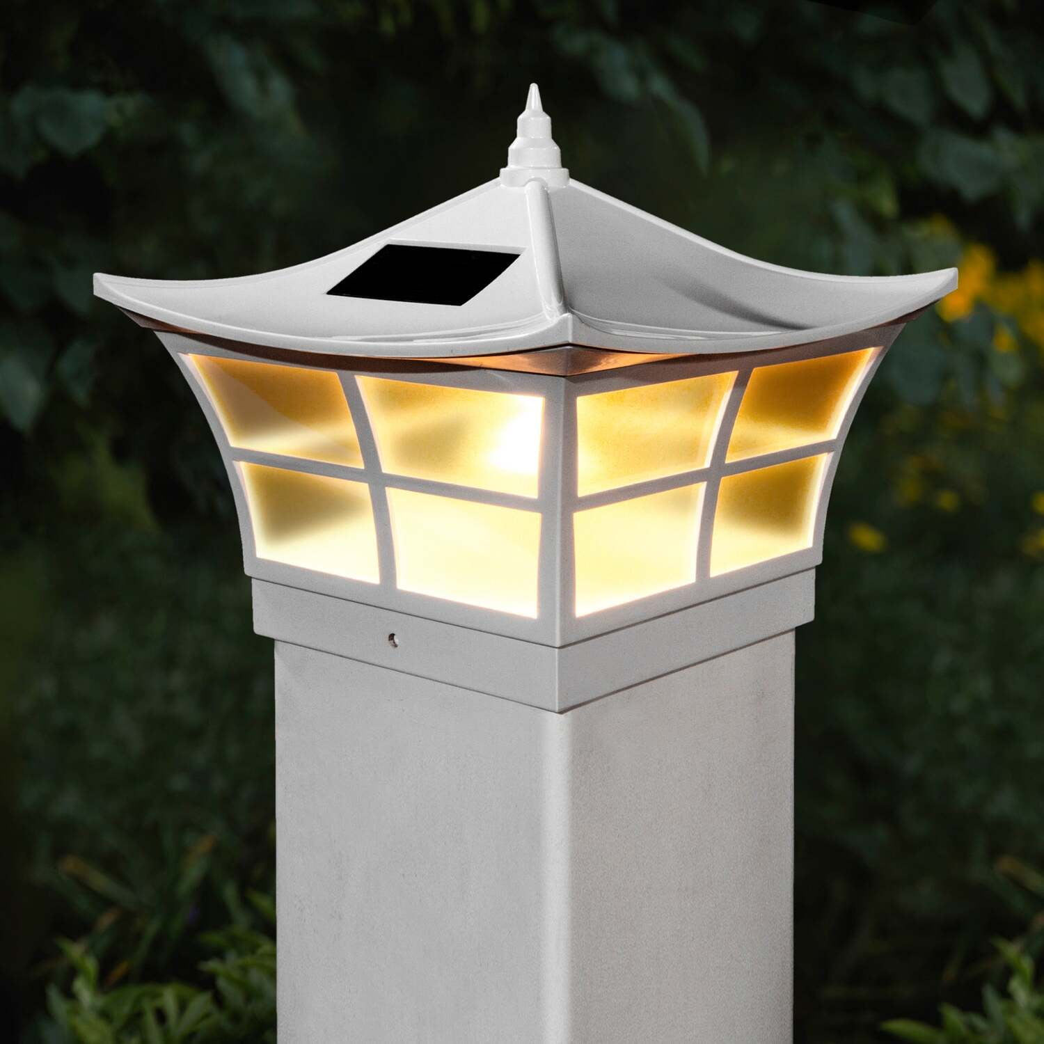 White PVC Solar LED Post Cap Light with Dusk to Dawn Sensor