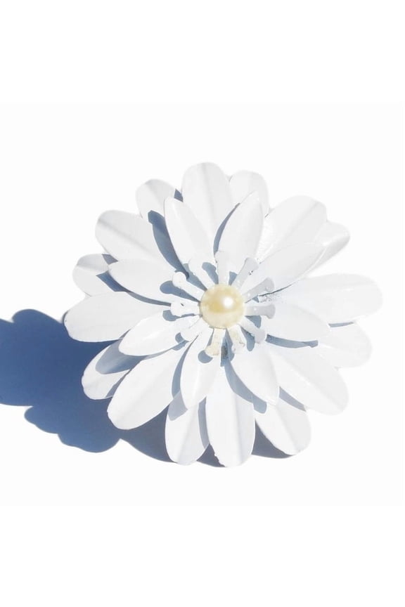 LLC Flower Napkin Rings Set of 4 with Pearl White