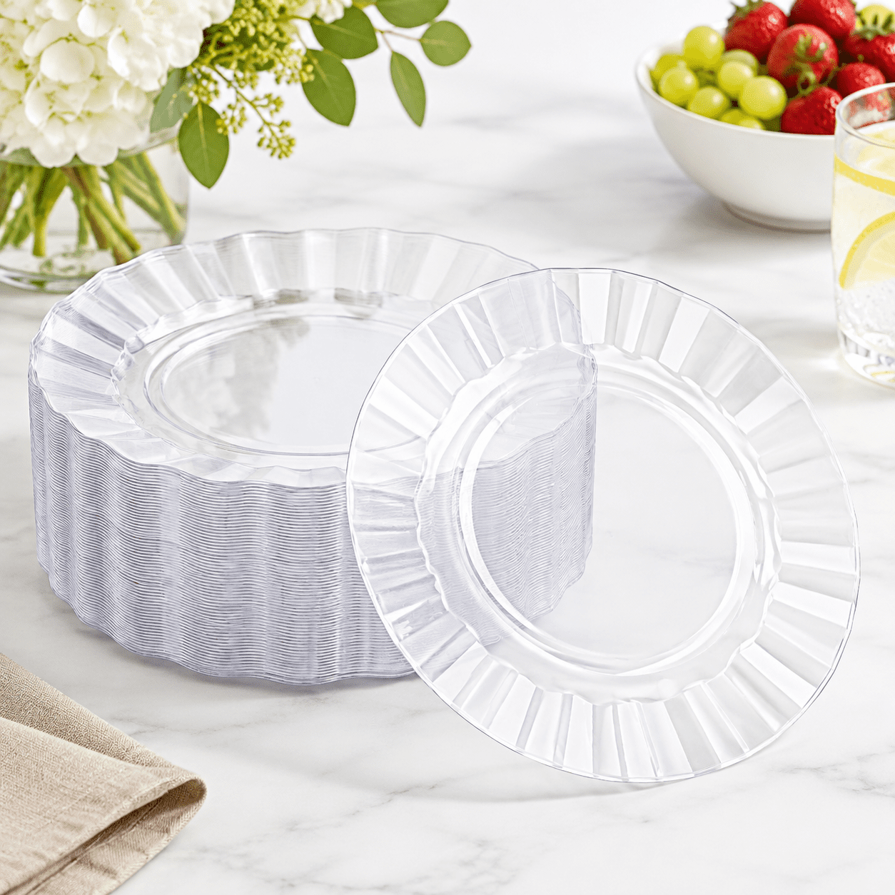 Clear 10in Plastic Party Plates, 72 Pack, Scalloped Wave Edge, Reusable ...