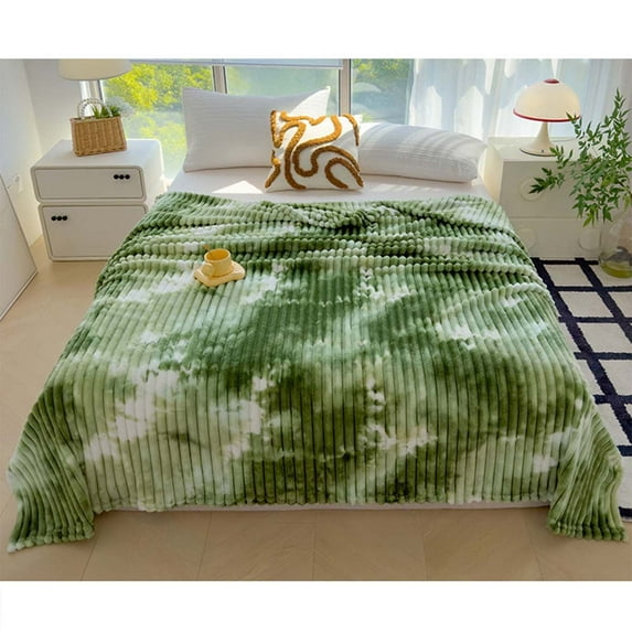 Djunllk Throw Blanket - Green Microfiber Ultimate Cozy Soft Blanket, Breathable Fluffy Blanket All Season Use, 78.7" x 90.5"