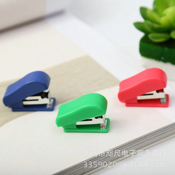 Clearance Under $1, Mini Handheld Stapler Set with 20 Staples for Desk and Travel #A (1Set)