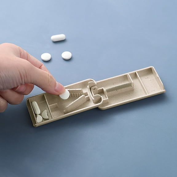 Clearance Under $5 Cutter Tablet Dispenser Cutter White Box With Divider One-in-two Medicine Cutter