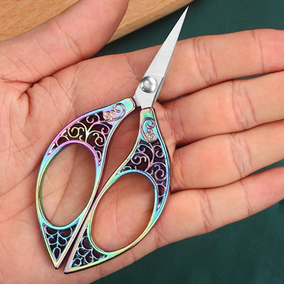 Handcrafted Small Retro Tailor'S Scissors with Stainless Steel Thread Tips, Dragon Design and Gold Finish