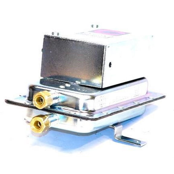 Cleveland Controls AFS-398 - .03-2.0" SPDT AIR SWITCH