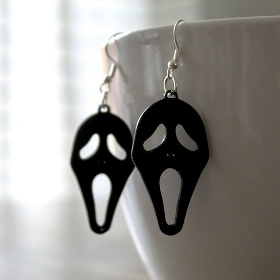 Clever Contraption Scream Ghost Earrings – Spooky Cute Halloween Dangles for Teens & Adults