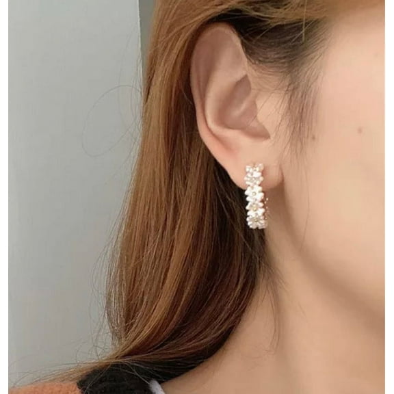 Clip on 1" gold and white flower hoop earrings with small clasp