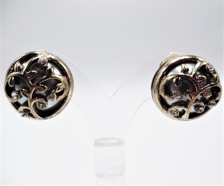 Clip on 3/4" gold flower design and gray pearl button style earrings