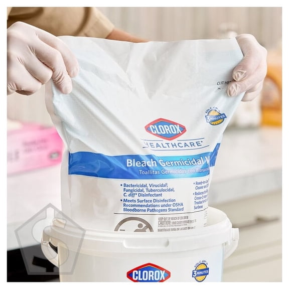 Clorox Healthcare CLO30359CT 110-Count Bleach Germicidal Wipes Refill - 2/Case